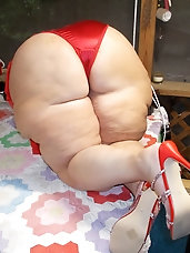 I find it hard to resist mature men!