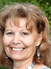 Spicy old strumpet with shaved pussy